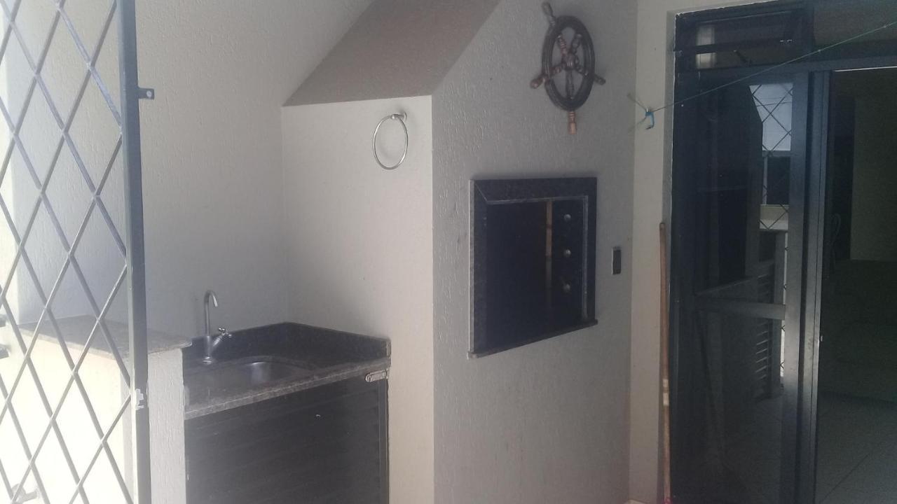 Apartamento De 2 Domitorios E 1 Garagem No Centro De Bombinhas 50 Metros Da Praia Na Avenida Principal Proximo Ao Shopping Punta Blu Exterior photo