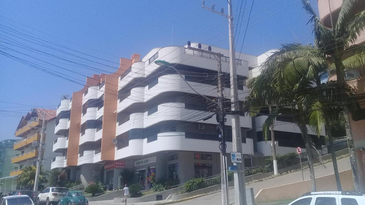 Apartamento De 2 Domitorios E 1 Garagem No Centro De Bombinhas 50 Metros Da Praia Na Avenida Principal Proximo Ao Shopping Punta Blu Exterior photo
