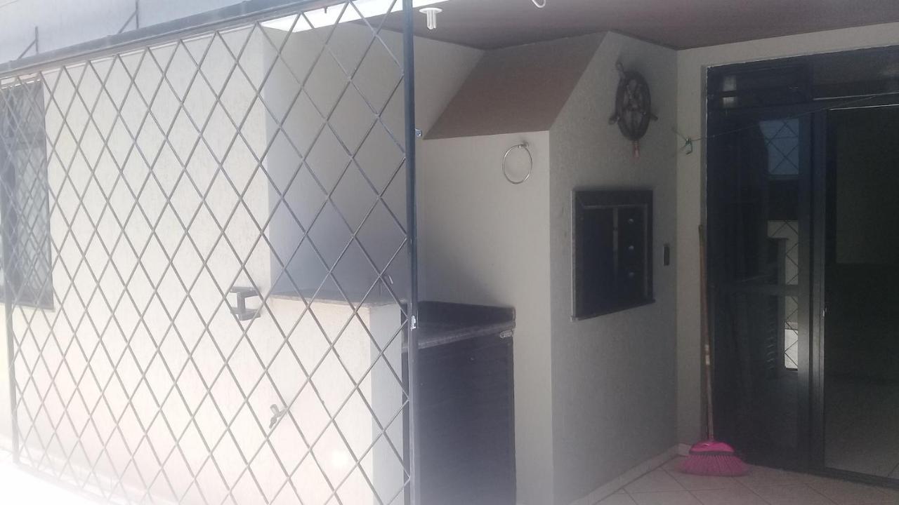 Apartamento De 2 Domitorios E 1 Garagem No Centro De Bombinhas 50 Metros Da Praia Na Avenida Principal Proximo Ao Shopping Punta Blu Exterior photo